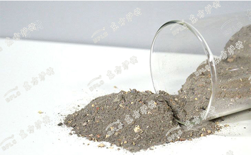 低水泥耐火澆注料的用水量是多少？